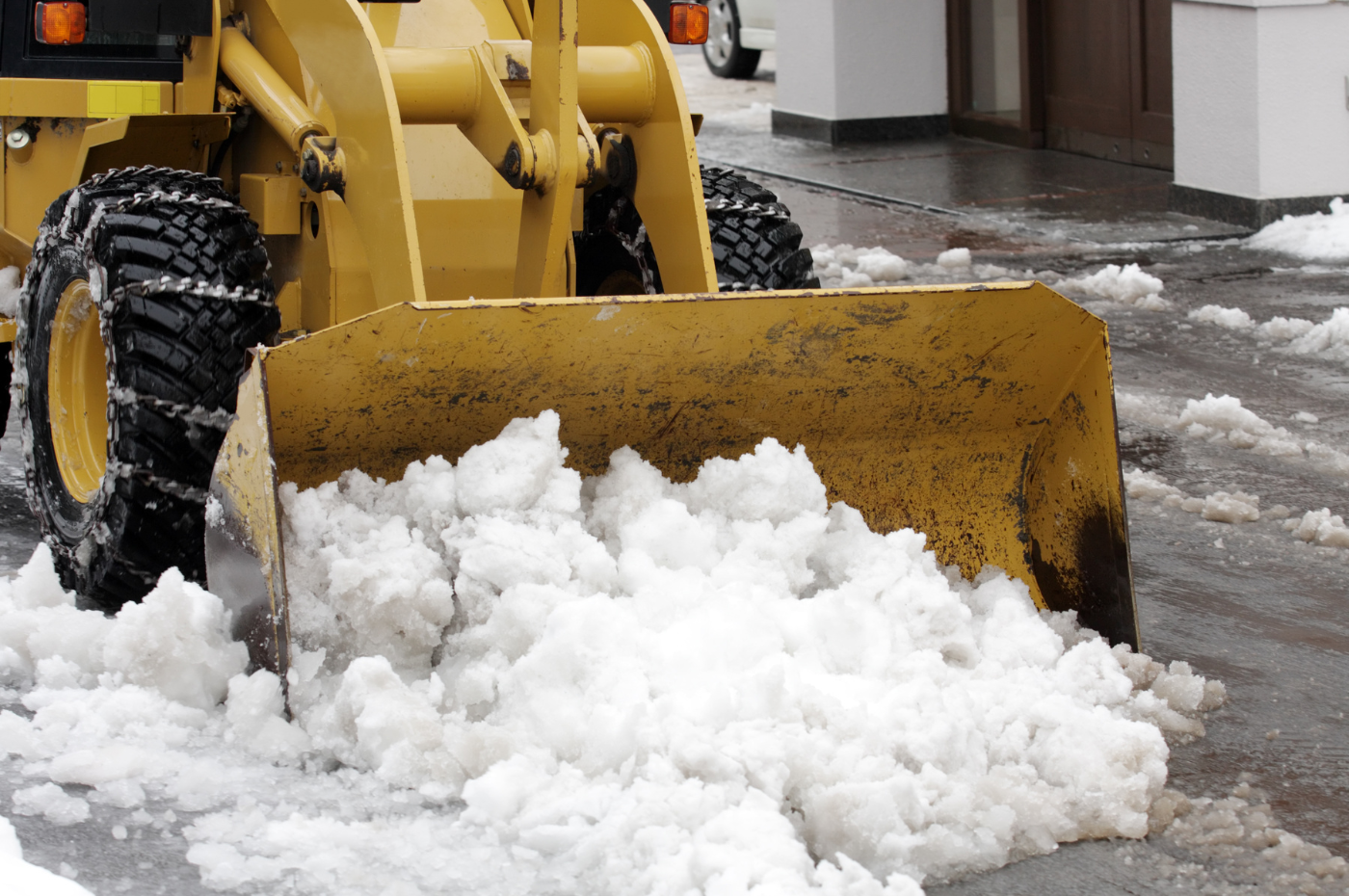 Dommages causés par un déneigeur : quels sont vos recours ? 