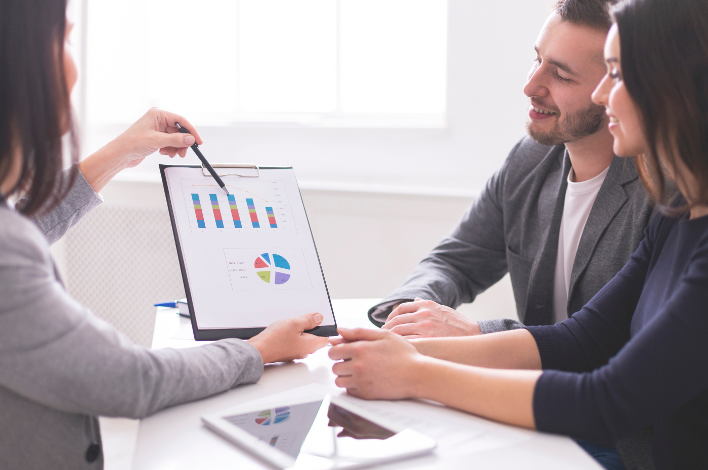 What is the role of a financial advisor?