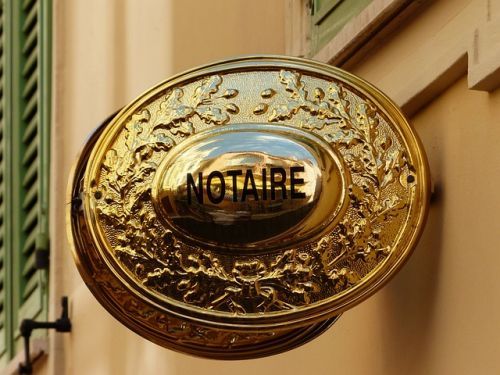 Commercial sign of a notary
