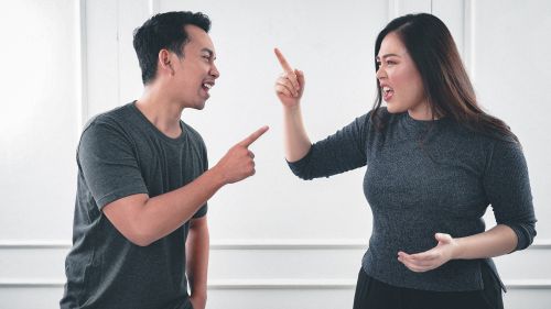 Un locataire et son propriétaire sont en conflit