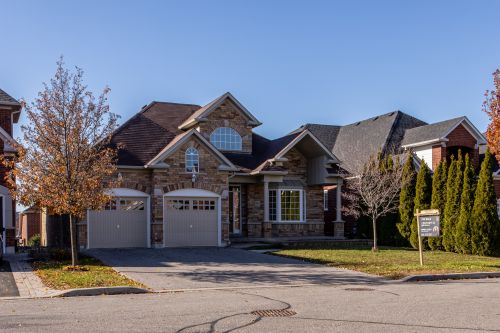 Un garage intégré dans une maison