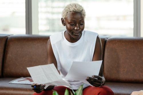 Comparer les caractéristiques de propriétés comparables pour déterminer le prix de vente