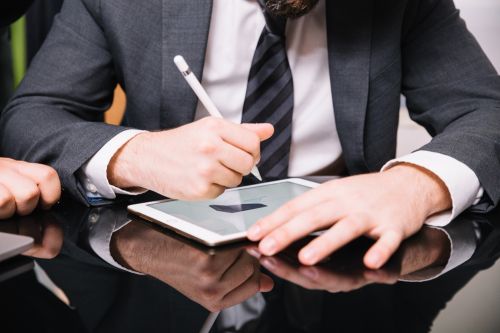 Signature électronique d’un acte authentique sur support technologique