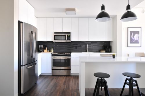 Cuisine rénovée d'un appartement locatif