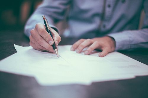 The brokerage contrat
